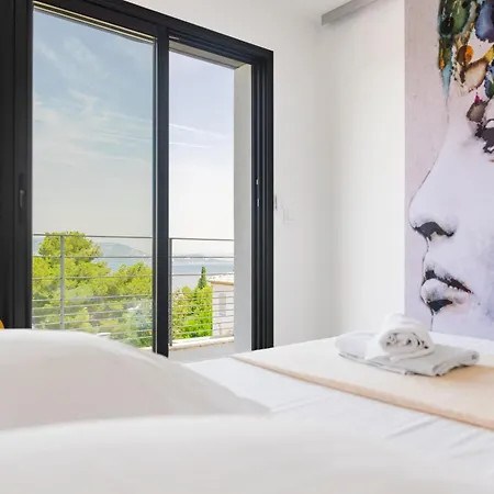 Hedone - Presqu'ile De Giens Piscine Vue הייר