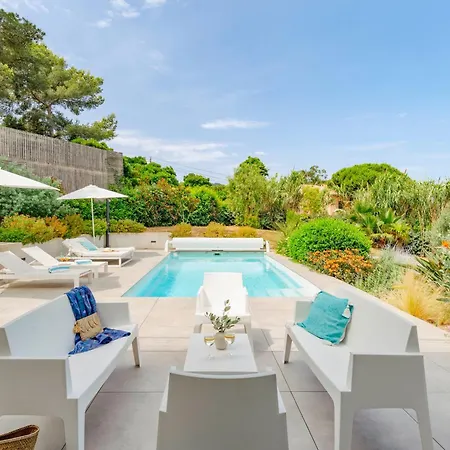 Hedone - Presqu'ile De Giens Piscine Vue